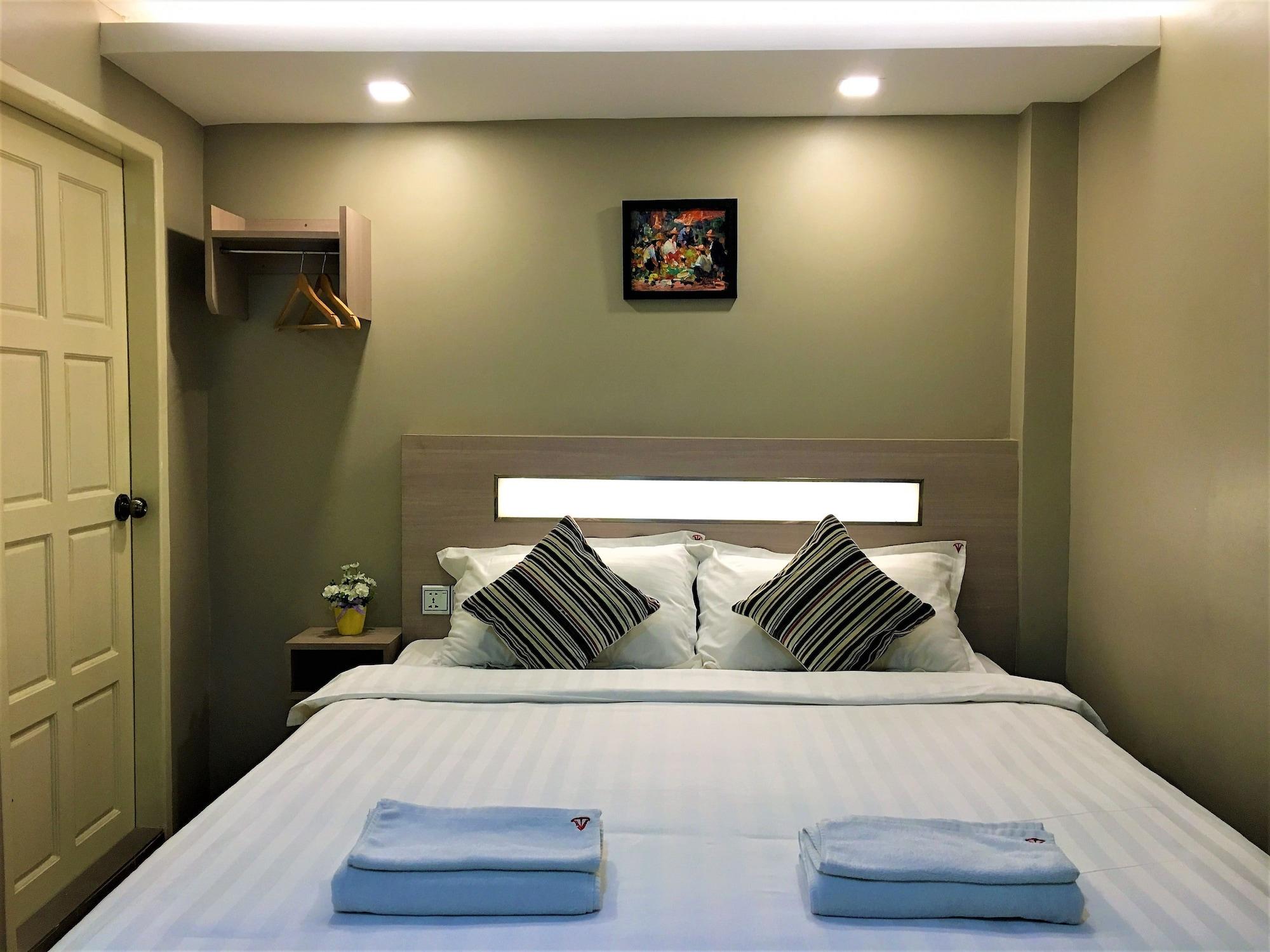 The Vibe Inn Yangon Esterno foto